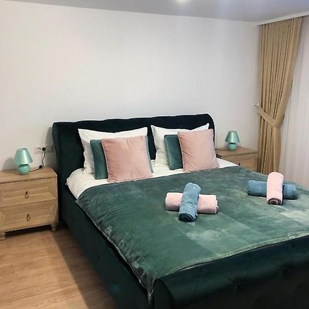 Ultra Central Apartment, Free Parking Oradea - Stray Cats Exterior foto